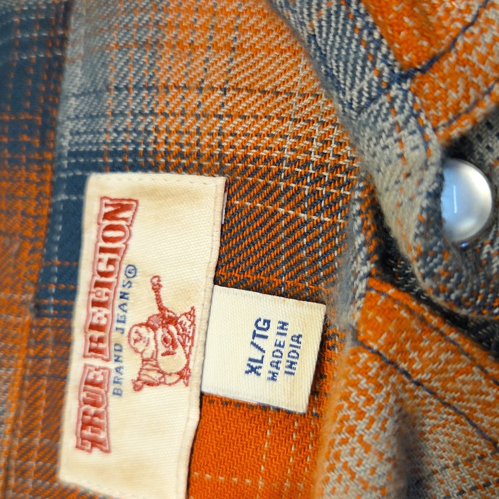 True Religion plaid western style  button down in EUC